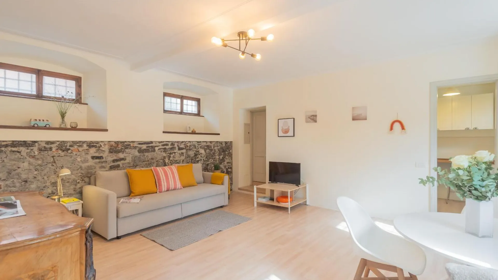 La Piazza Di Cernobbio By Rent All Como شقة