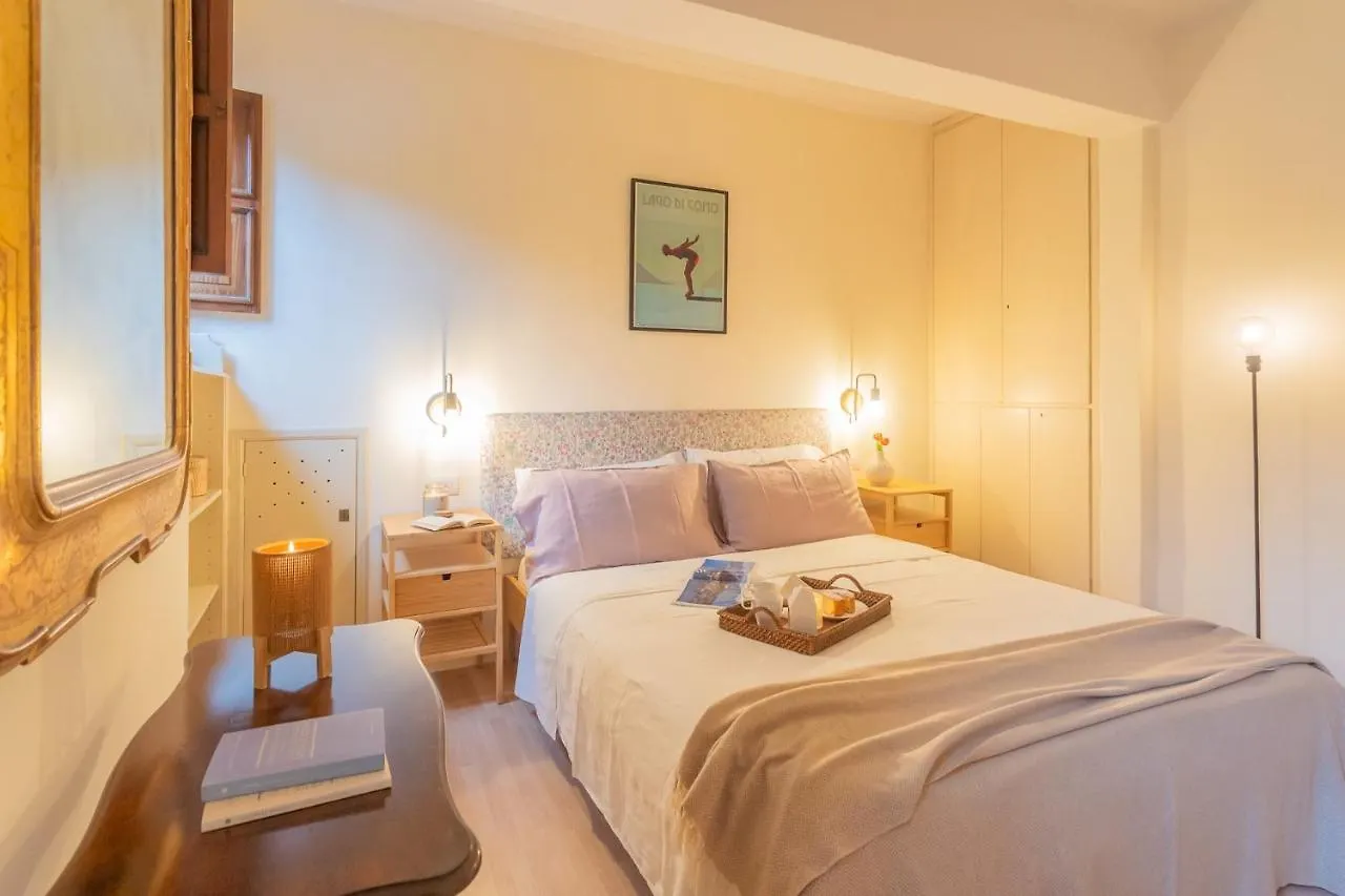 Apartment La Piazza Di Cernobbio By Rent All Como Italy