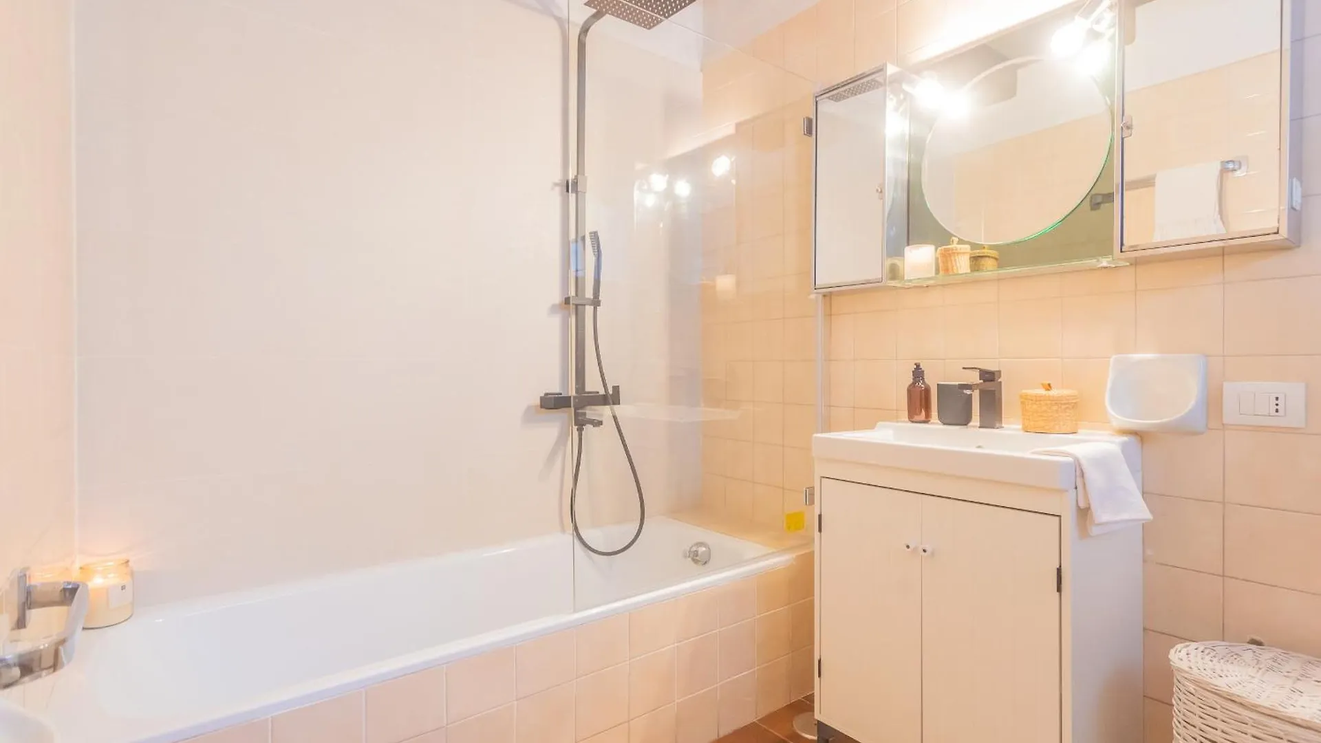 Apartment La Piazza Di Cernobbio By Rent All Como