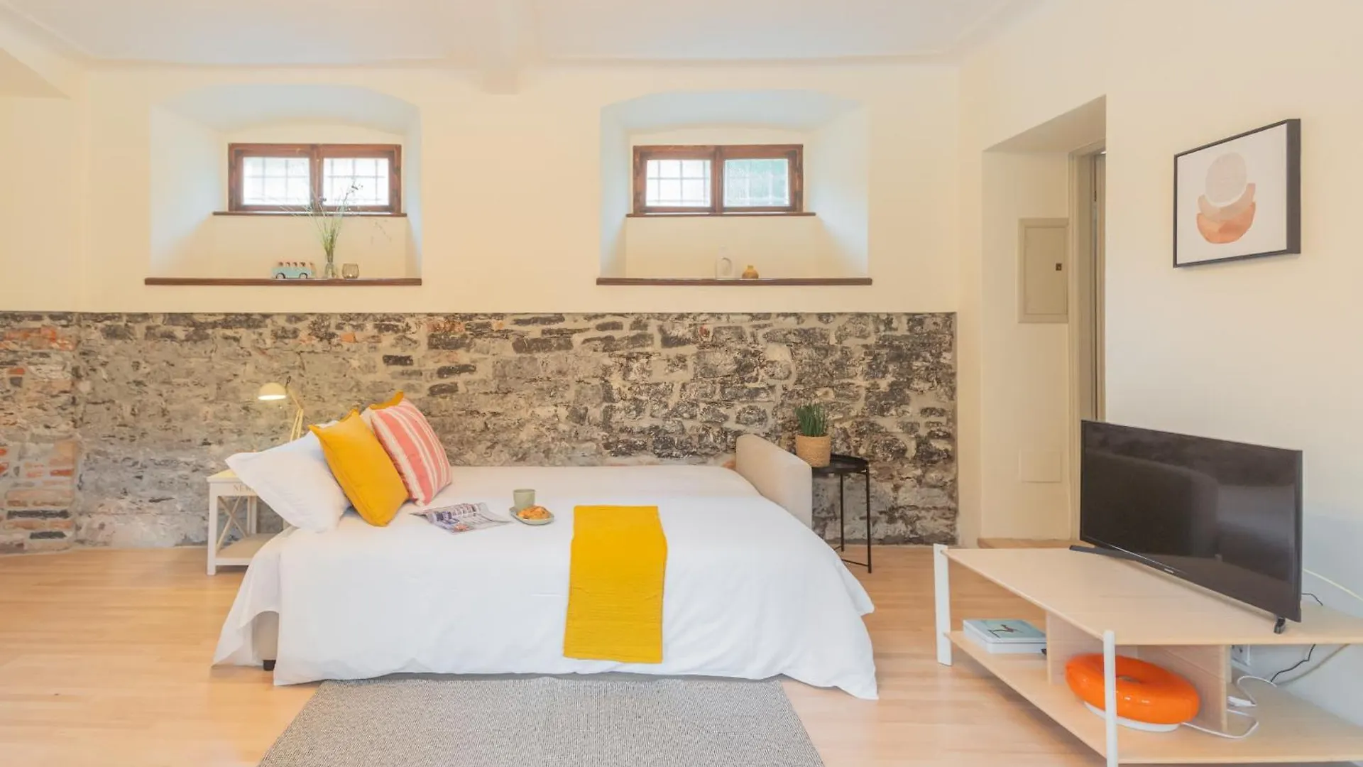 La Piazza Di Cernobbio By Rent All Como Italy