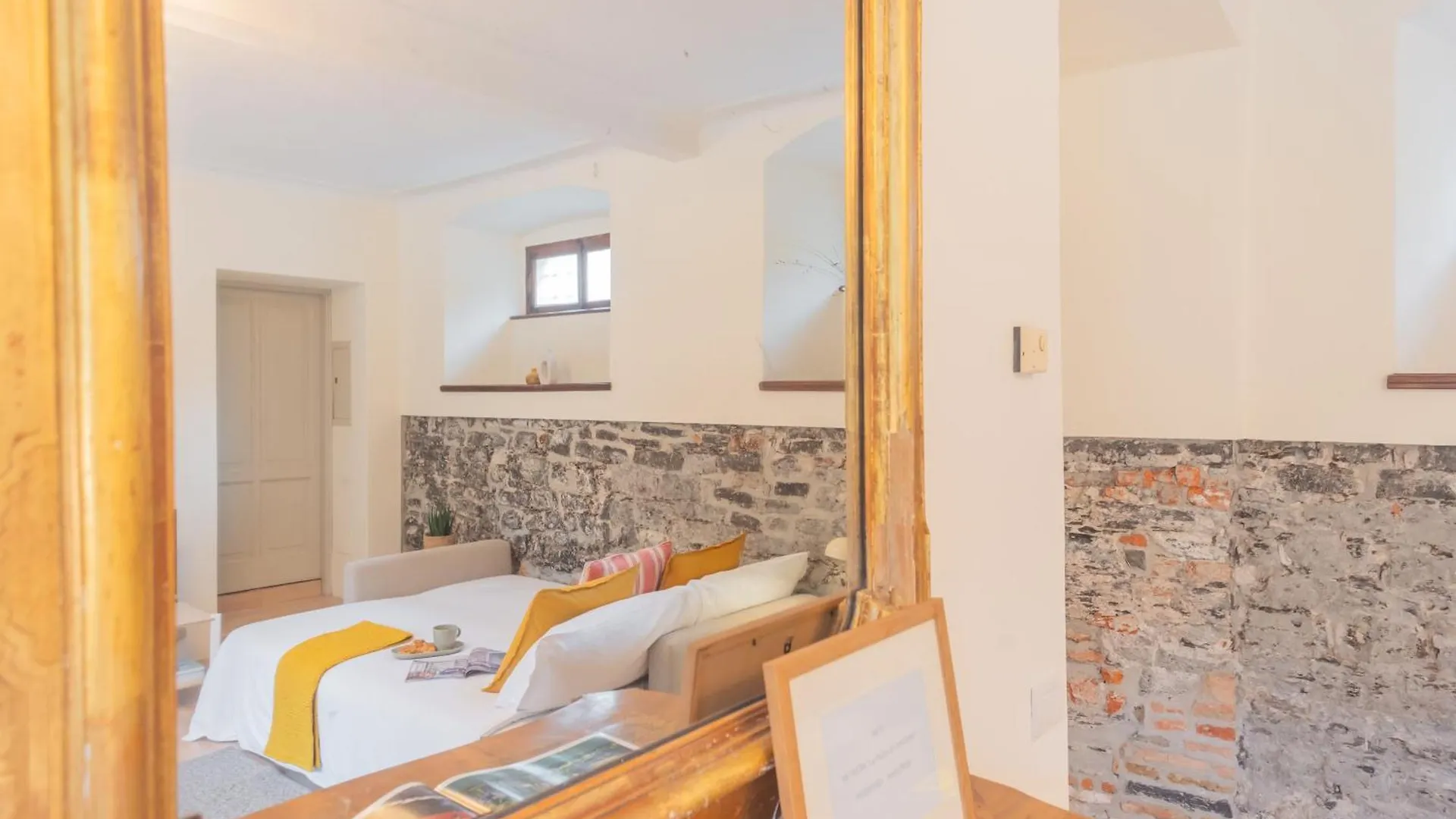 Apartment La Piazza Di Cernobbio By Rent All Como